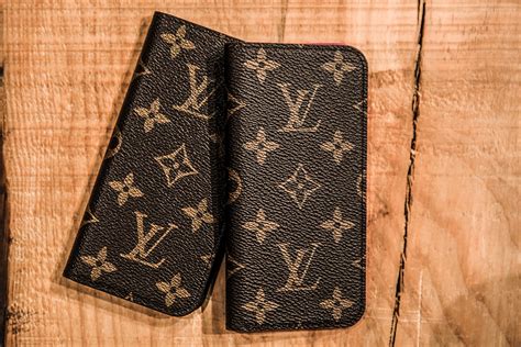 louis vuitton iphonex|Louis Vuitton iphone folio.